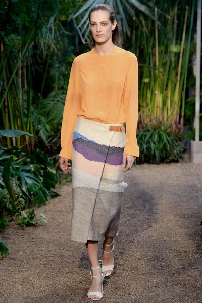 Look 35